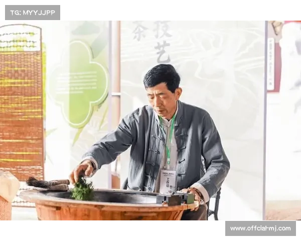 武宁网球文旅融合活动 多国球员亲身体验采茶制茶非遗技艺 武宁网球文旅融合活动 多国球员亲身体验采茶制茶非遗技艺